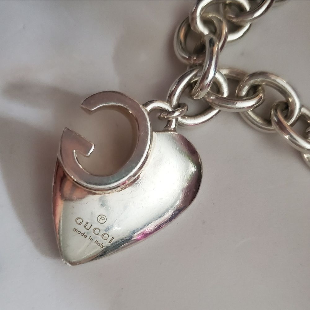 GUCCI Cutout Heart Sterling Silver Bracelet- Full Inclusion - Picture 4 of 11